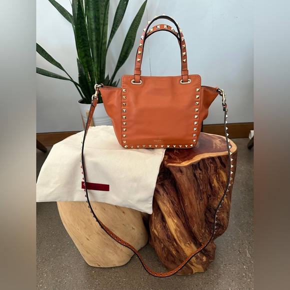 MINI ROCKSTUD GRAINY CALFSKIN BAG - Picture 5 of 15